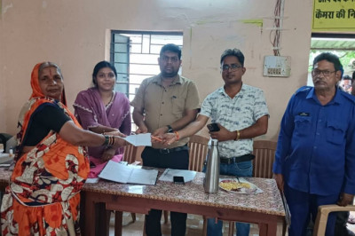 राजस्व शिविर में समस्याओं को हो रहा त्वरित निराकरण