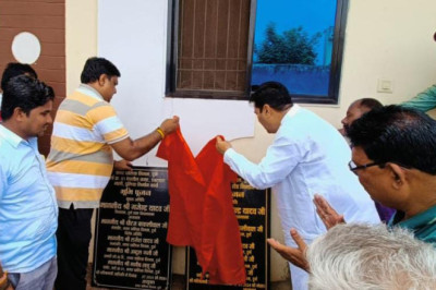 21 लाख से होगा वार्ड 01 डबरापारा में सीमेंटीकरण सड़क एवं नाली/पुलिया का निर्माण, विधायक एवं महापौर द्वारा किया भूमिपूजन: