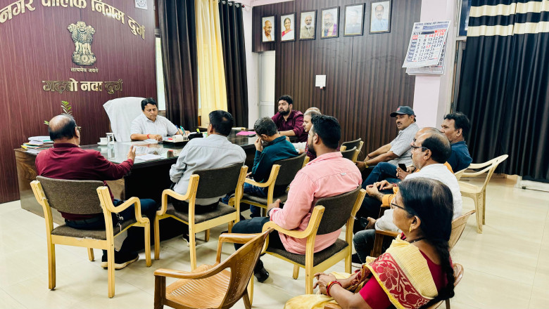 परामर्श दात्री सामिति की बैठक में स्वायत्तशासी कर्मचारी संघ ने आयुक्त को बताई समस्या,