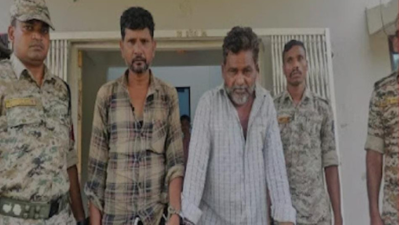 रात के अंधेरे में दुर्ग से कंटेनर ट्रक में 39 गोवंशों कर लादकर ले जा रहे तस्करों को पुलिस ने किया गिरफ्तार, कोंडागांव पुलिस की बड़ी कामयाबी....