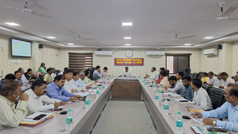 स्वास्थ्य विभाग सजग, सतर्क और संवेदनशीलता से कार्य करें-कलेक्टर