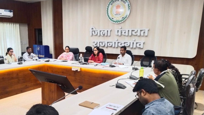 सीईओ जिला पंचायत ने विभिन्न विकास कार्यों की समीक्षा की
