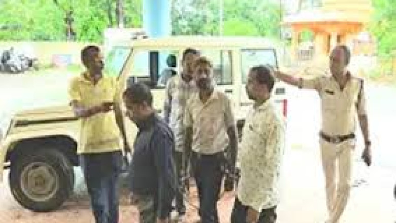 यूटूब चैनेल बनाकर (युटुबर) पत्रकार बन कर करते थे ब्लैकमेल 5 लोगों पर किया गया  केस, 4 गए जेल ,