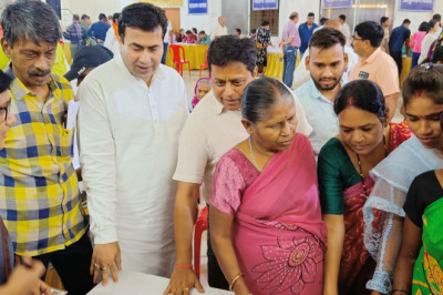 पटरीपार में जनसमस्या निवारण पखवाड़ा शिविर में महापौर ने आयुक्त के साथ सुनी वार्डवासियों की समस्याएँ: