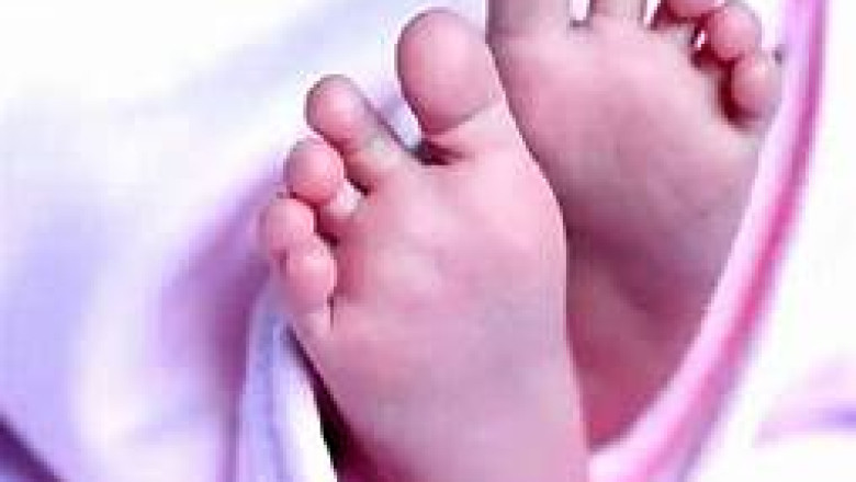 जिला अस्पताल में शर्मनाक घटना,15 घंटे से पड़ी है लाश...