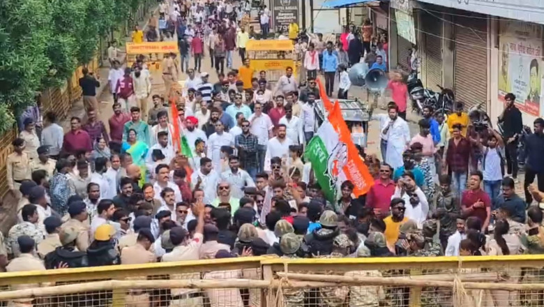 छत्तीसगढ़ प्रदेश युवा कांग्रेस के निर्देश पर राजनांदगांव जेल भरो आंदोलन में सैकड़ो युवा कांग्रेसियों ने गिरफ्तारी दी जेल का ताला टूटेगा देवेंद्र यादव छूटेगा एवं जय सतनाम के लगे नारे