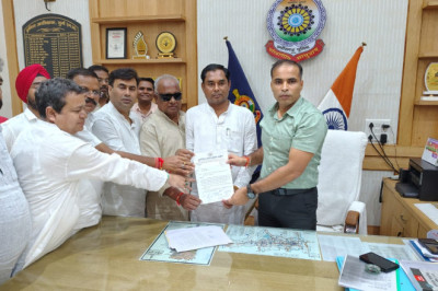 पूर्व मुख्यमंत्री भूपेश बघेल की सुरक्षा में चुक बजरंगियों द्वारा हुड़दंग 48 घंटे में कार्रवाई न होने पर कांग्रेस द्वारा थाना घेराव की चेतावनी