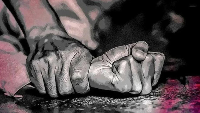 Gang Rape : रायपुर बस स्टैंड में छत्तीसगढ़ की राजधानी रायपुर में 50 साल की एक महिला से गैंगरेप का मामला सामने आया है....