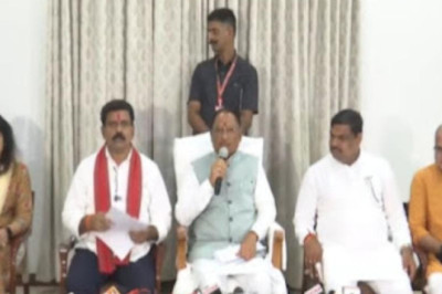 छत्तीसगढ़ को मिले 8 लाख 47‌ हजार पीएम आवास की स्वीकृति, मुख्यमंत्री विष्णु देव साय ने पूर्ववर्ती कांग्रेस सरकार पर गरीबों के हक की अनदेखी का लगाया आरोप....