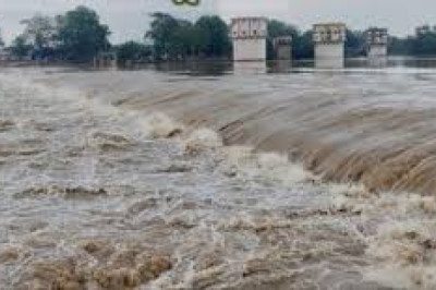 शिवनाथ नदी में 2 लाख 4 हजार 346 क्यूसेक जल प्रवाह - बाढ़ की स्थिति से निपटने प्रशासन अलर्ट
