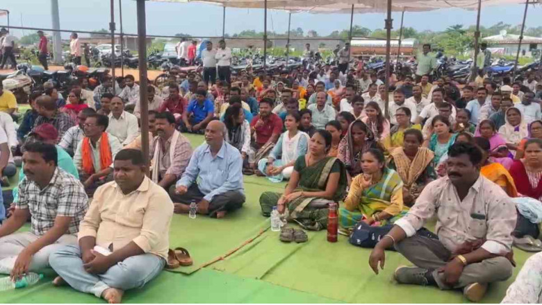 पुरानी पेंशन योजना बहाली, नियमितीकरण समेत ये हैं मांगे,हड़ताल में बैठे नगरीय निकाय के कर्मचारी...