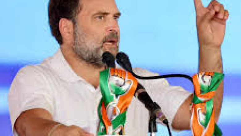 कांग्रेस नेता राहुल गांधी ने CPI-M महासचिव सीताराम येचुरी को दी श्रद्धांजलि...