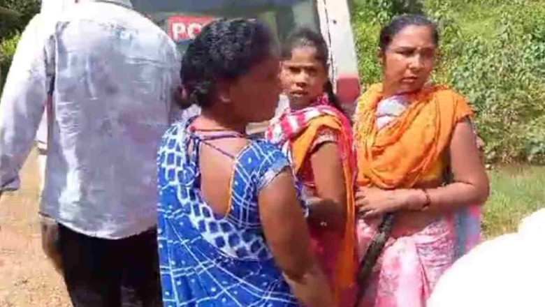 बच्चा चोरी के आरोप में झाड़ियों में  छिपी 3 महिलाओं को वार्डवासियों ने पकड़ा,पुलिस ने तीनों को भेजा जेल...