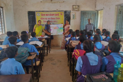 जिले में बाल अपराध में कमी लाने लगातार स्कूलों, महाविद्यालयों, तथा छात्रावासों में किया जा रहा कार्यशाला का आयोजन
