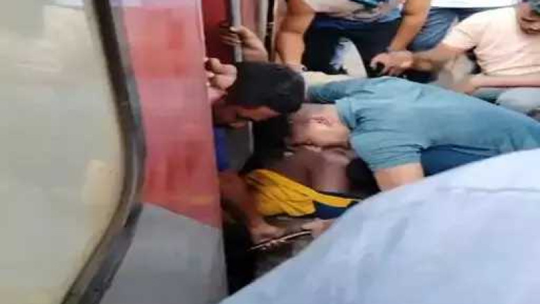 रायपुर रेलवे स्टेशन में यात्री ने लापरवाही के चलते गंवाई जान...