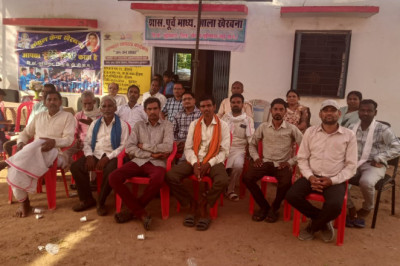 खैरबना स्कूल मे पालक शिक्षक मेगा बैठक संपन्न...
