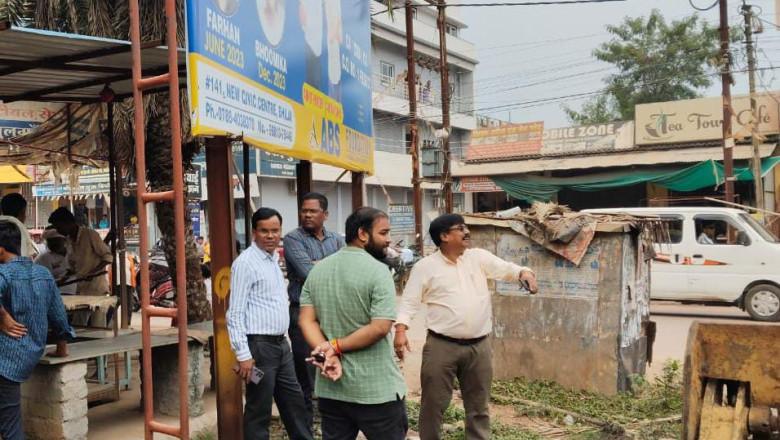 जिला एवं निगम प्रशासन की संयुक्त कार्रवाही, महाराजा चौक से लेकर बोरसी चौक तक सड़कों से हटाया कब्जा: