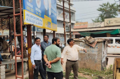 जिला एवं निगम प्रशासन की संयुक्त कार्रवाही, महाराजा चौक से लेकर बोरसी चौक तक सड़कों से हटाया कब्जा: