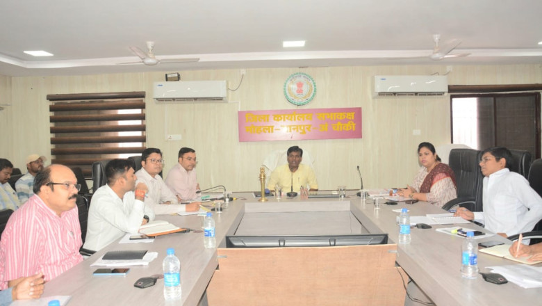 समय सीमा के लंबित पत्रों का निराकरण निर्धारित समयावधि में करें-कलेक्टर