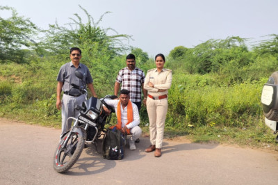 अवैध मदिरा संग्रहण एवं बेचने संबंध मे शिकायत के लिए कार्यालय‌ आबकारी उपनिरीक्षक बेमेतरा के दूरभाष नं. 7824299731 पर कर सकते हैं शिकायत