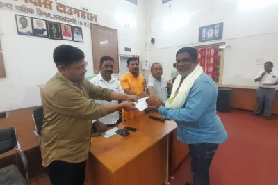 नगर निगम द्वारा दुर्गा विसर्जन पर व्यापक व्यवस्था मोहारा स्थित विसर्जन कुंड की सफाई करने आयुक्त ने दिये निर्देश