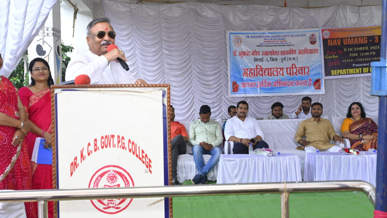 शासकीय महा.भिलाई-3 में जन भागीदारी अध्यक्ष शशि बघेल का आत्मिय स्वागत...