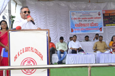 शासकीय महा.भिलाई-3 में जन भागीदारी अध्यक्ष शशि बघेल का आत्मिय स्वागत...