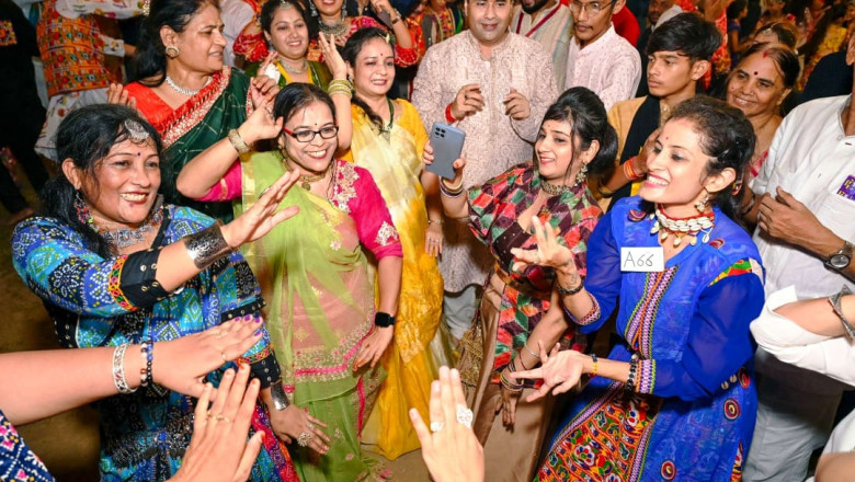 दुर्ग के सबसे बड़े गरबा उत्सव का समापन , आकर्षक लाइटें एवं साउंड ने बाधा शमां...