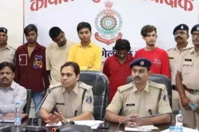 कार में ब्राउन शुगर मिला, सप्लाई करते पकड़ाए 5 तस्कर...