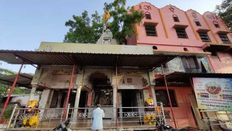 रायपुर में सुप्रसिद्ध काली माता मंदिर प्रांगण के सामने गन्दा पानी की समस्या का वाल्व कराया गया बंद...