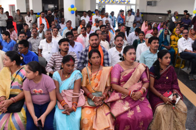 20 शिक्षक एवं एक कर्मचारी अनुपस्थित पाये जाने पर कारण बताओ नोटिश जारी,शिक्षकों को समय पर विद्यालय में उपस्थित रहने के दिए गए कड़े निर्देश...