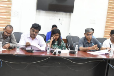 त्रिस्तरीय पंचायत एवं नगरपालिकाओं के आम/उप निर्वाचन हेतु निर्वाचक नामावली पुनरीक्षण कार्यक्रम के संबंध में प्रेसवार्ता