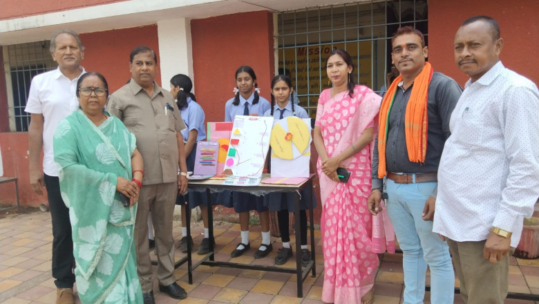 आज स्वामी आत्मानंद गवर्नमेंट इंग्लिश मीडियम स्कूल दीपक नगर में शिक्षक पालक बैठक, मेगा पीटीएम का हुआ आयोजन...