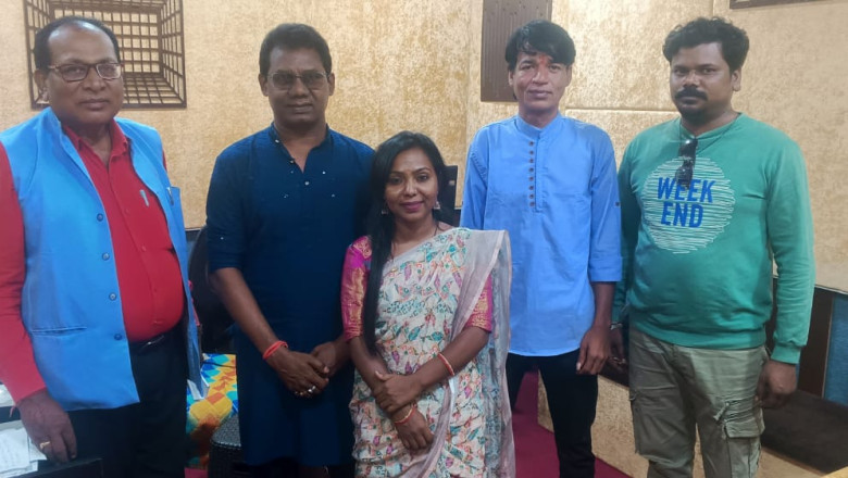 भोरमदेव तीर्थ पर केंद्रित फिल्म का गीत-संगीत तैयार कर रहे नवलदास...