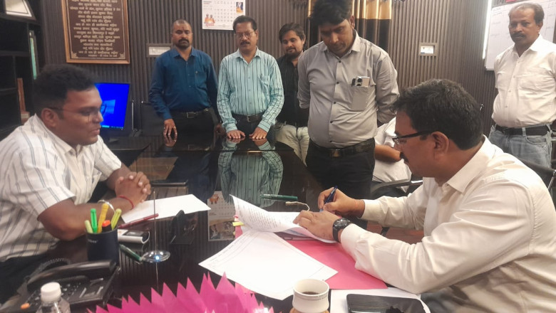 आयुक्त विश्वकर्मा ने छठ पर्व के पूर्व शहर में तथा तालाबों के आस पास  साफ सफाई व्यवस्था दुरूस्त करने के दिये निर्देश...