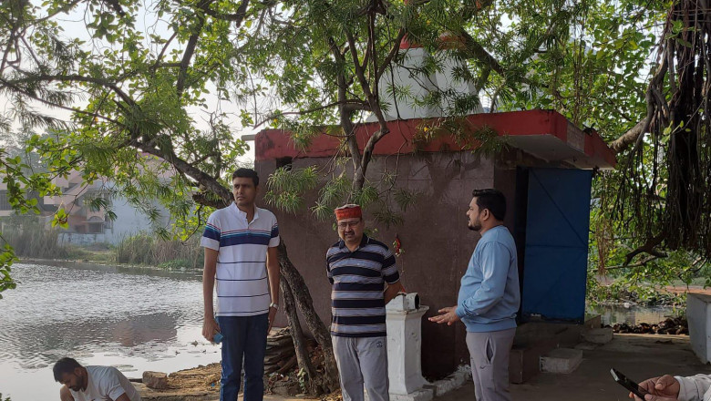 कार्यभार संभालते ही आयुक्त सुमित अग्रवाल ने विभिन्न छठ घाटो में चल रहे विशेष सफ़ाई अभियान का किया निरीक्षण: