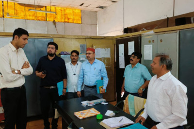 नव पदस्थ आयुक्त सुमित अग्रवाल ने संभाला पदभार,आयुक्त लोकेश चन्द्राकर ने सौंपा  चार्ज: