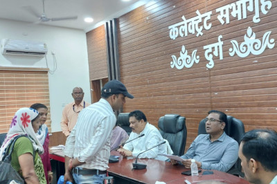 स्वर्गीय पति की सेवानिवृत्त पश्चात अंतिम भुगतान एवं पेंशन प्रदाय करने जनदर्शन में लगाई गुहार