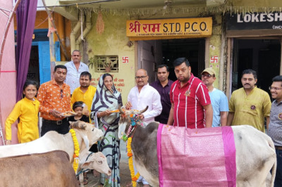 भागवताचार्य अनुराग कृष्ण शास्त्री  के  सानिध्य में बाल रत्न मंच सेवा समिति ने किया गौ माता पूजन...