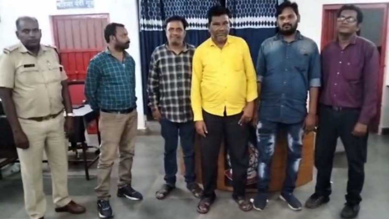 जुए के फड़ में पुलिस की दबिश, 5 जुआरी गिरफ्तार...