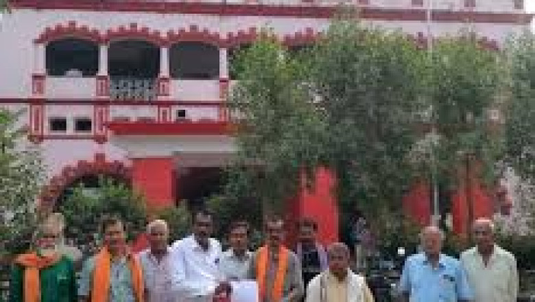 अरसनारा  के किसानों ने सिक्स लाइन रोड निर्माण से उत्पन्न समस्याओं के निदान हेतु जिला कलेक्टर दुर्ग को किया अवगत