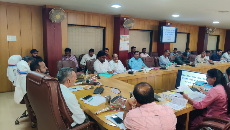 छत्तीसगढ़ पंचायत निर्वाचन निर्वाचक नामावली तैयार करने संशोधित कार्यक्रम जारी...