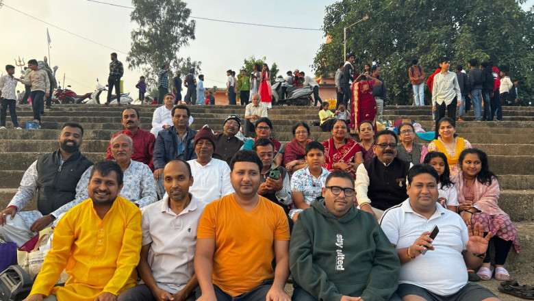 कार्तिक पूर्णिमा में आस्था की डुबकी  एवं शिव गंगा महाआरती का आयोजन  मां गायत्री  दिया मंडल, बाल रत्न मंच, बागेश्वर मंदिर धर्मार्थ ट्रस्ट द्वारा संपन्न  अविरल 11वे वर्ष  शिव गंगा महाआरती...