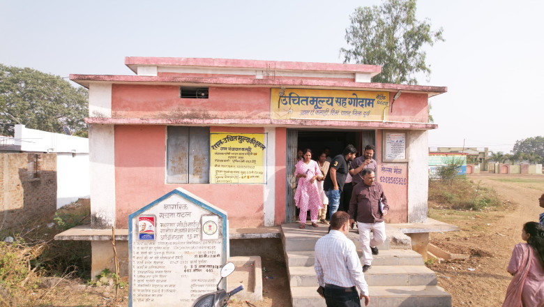 राज्य नोडल अधिकारी उपायुक्त आर के. शर्मा ने किया महात्मा गांधी नरेगा के निर्माण कार्याे का निरीक्षण...