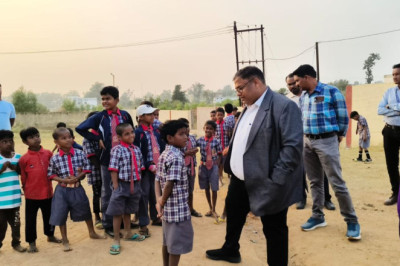 कलेक्टर अग्रवाल ने किया छात्रावास का औचक निरीक्षण,बच्चों से छात्रावास में मिलने वाली सुविधाओं के बारे में ली जानकारी...