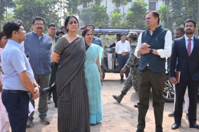 चन्दूलाल चन्द्राकर स्मृति शासकीय चिकित्सा महाविद्यालय के प्रबंधकारिणी समिति की बैठक सम्पन्न...