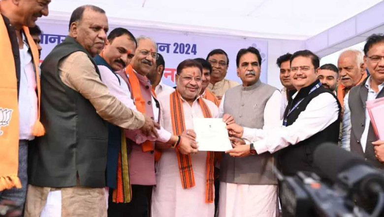 प्रमाण पत्र मिला नवनिर्वाचित विधायक सुनील सोनी को...