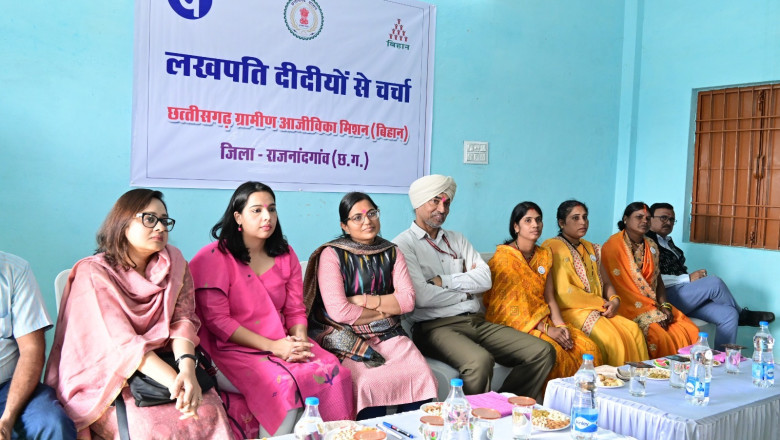 जिले में राष्ट्रीय ग्रामीण आजीविका मिशन द्वारा किए जा रहे कार्यों की प्रशंसा की...
