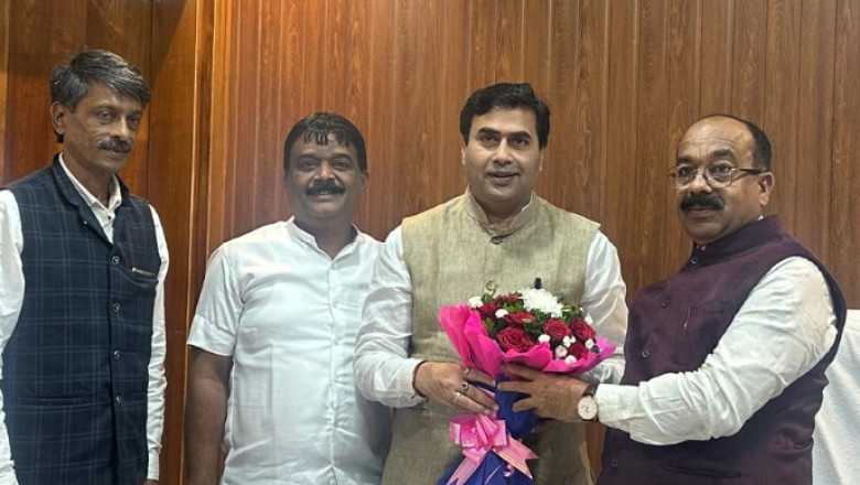 नगरीय निकाय मंत्री अरुण साव से विकास के लिए महापौर धीरज बाकलीवाल ने मांगी राशि: