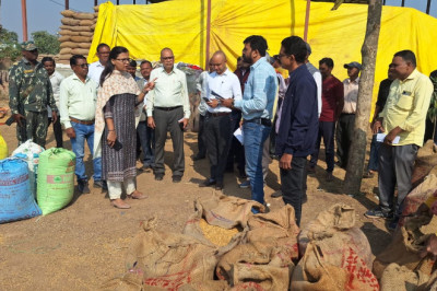 कलेक्टर चौधरी की अध्यक्षता में जिला क्रीडांगन निर्माण समिति की बैठक सम्पन्न
